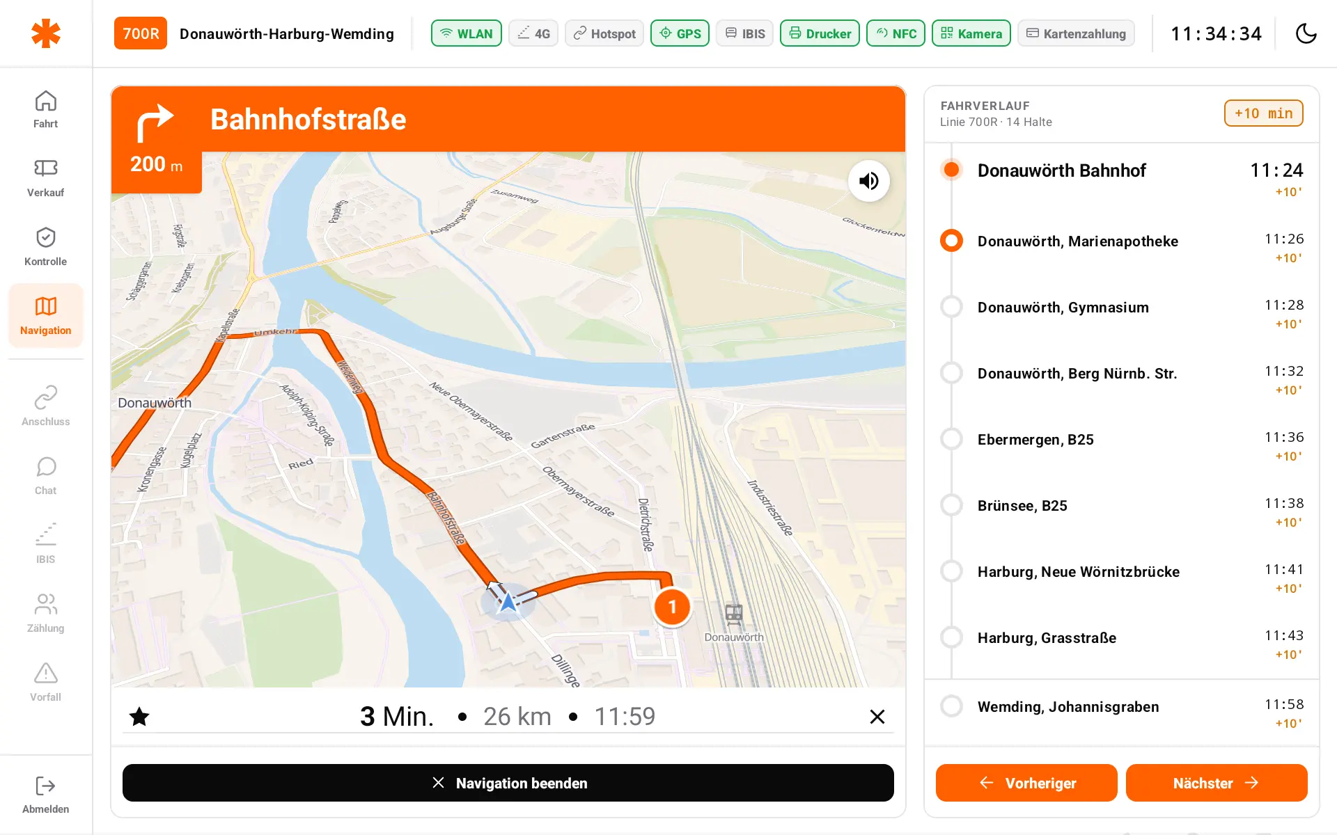 Navigationsansicht mit Abbiegehinweis, Karte und Fahrverlauf